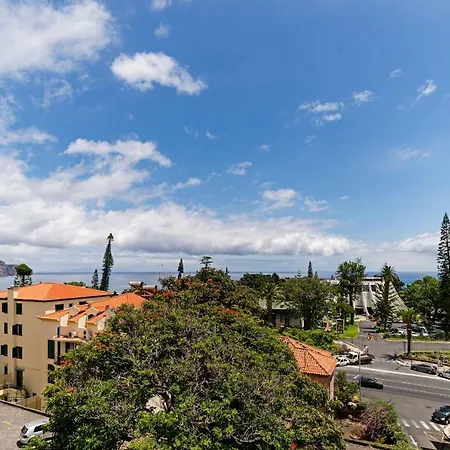 Lux I By An Island * Funchal (Madeira)